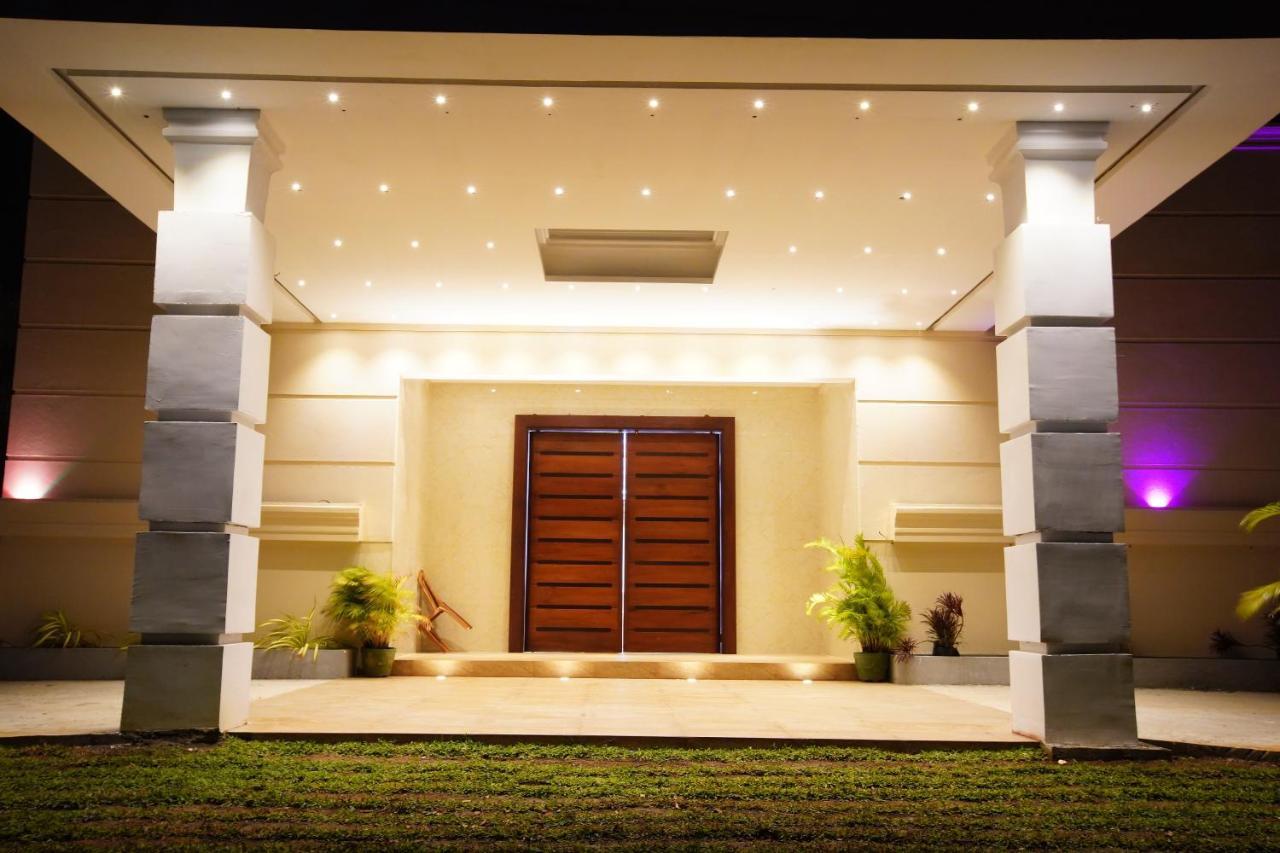 Jade Green Hotel Hambantota Kültér fotó