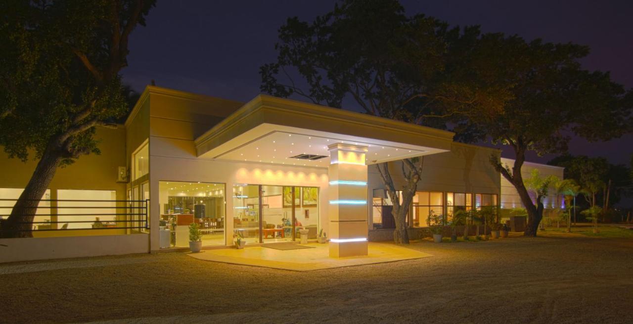 Jade Green Hotel Hambantota Kültér fotó