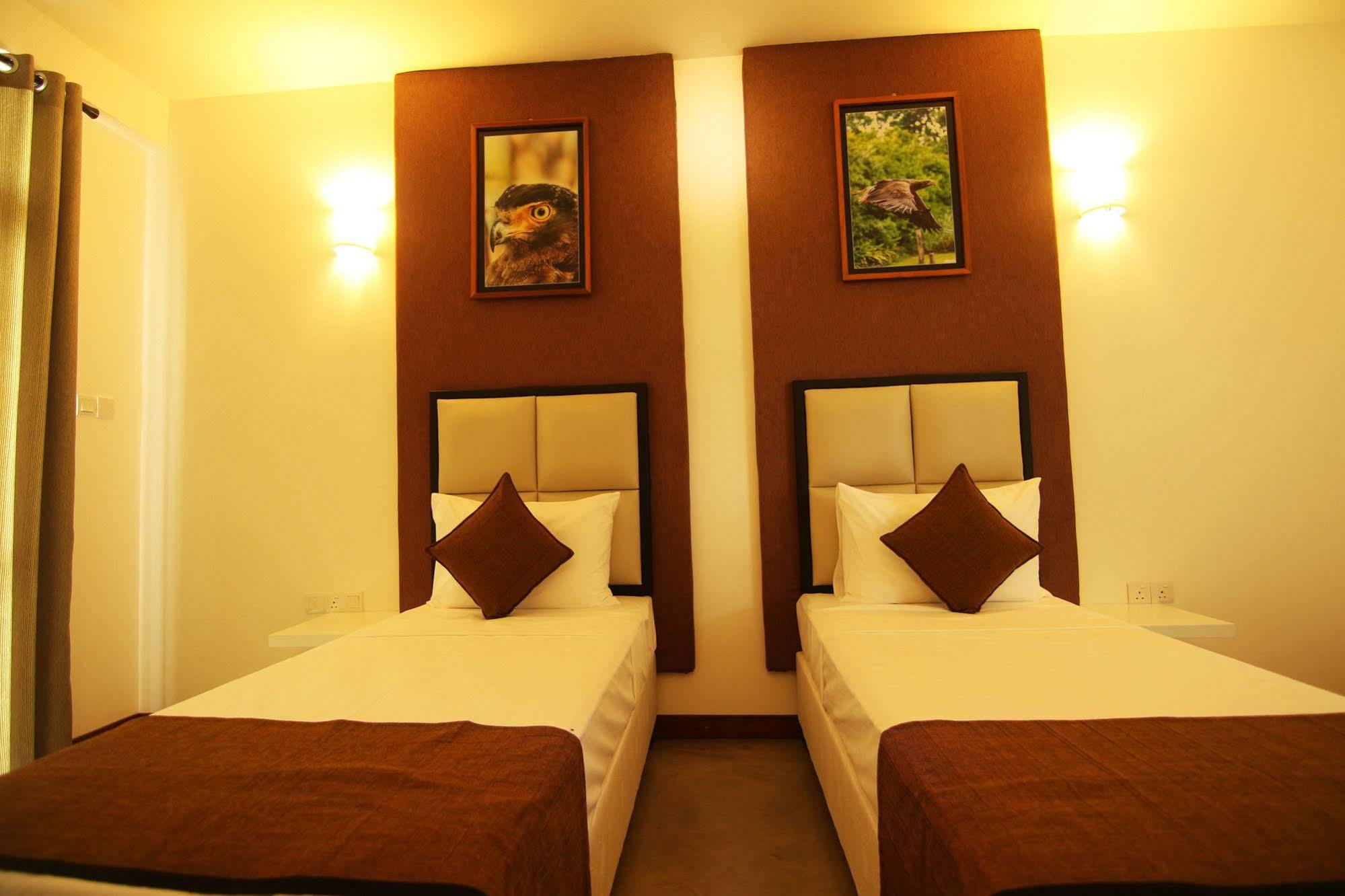 Jade Green Hotel Hambantota Kültér fotó
