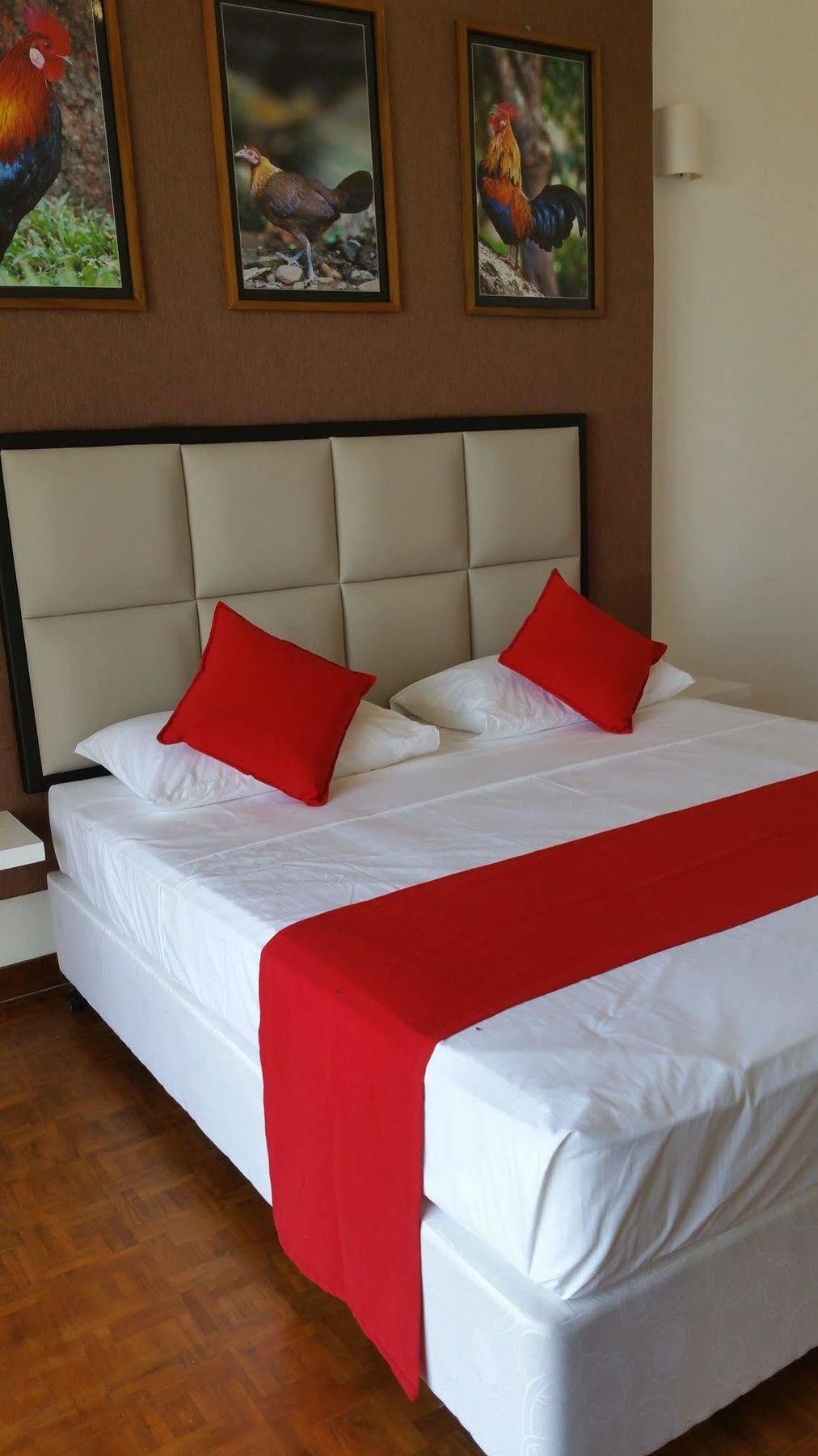 Jade Green Hotel Hambantota Kültér fotó