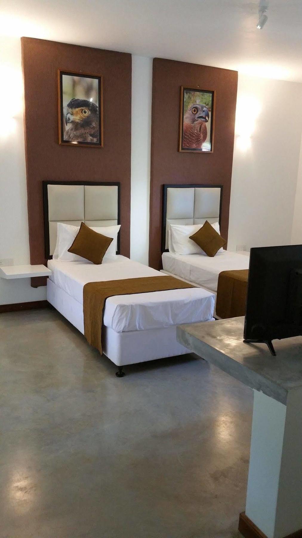 Jade Green Hotel Hambantota Kültér fotó